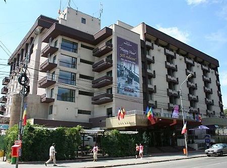 Hotel Rapsodia City Center Botoşani エクステリア 写真