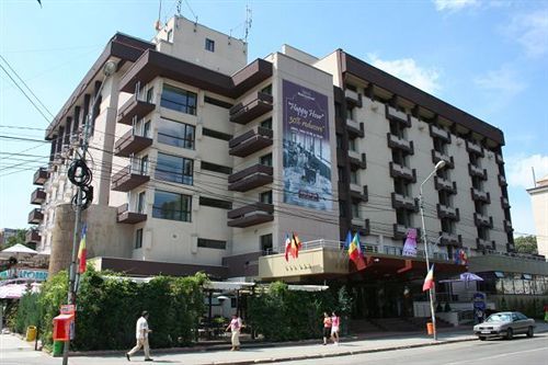 Hotel Rapsodia City Center Botoşani エクステリア 写真